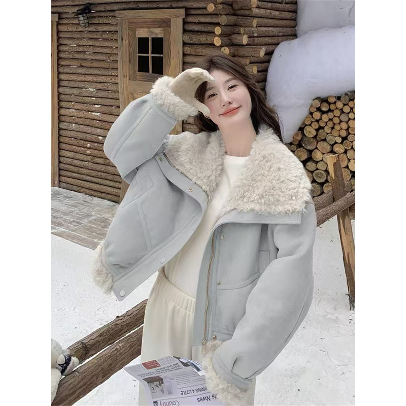 2025外套女冬季大翻领洋气学院风