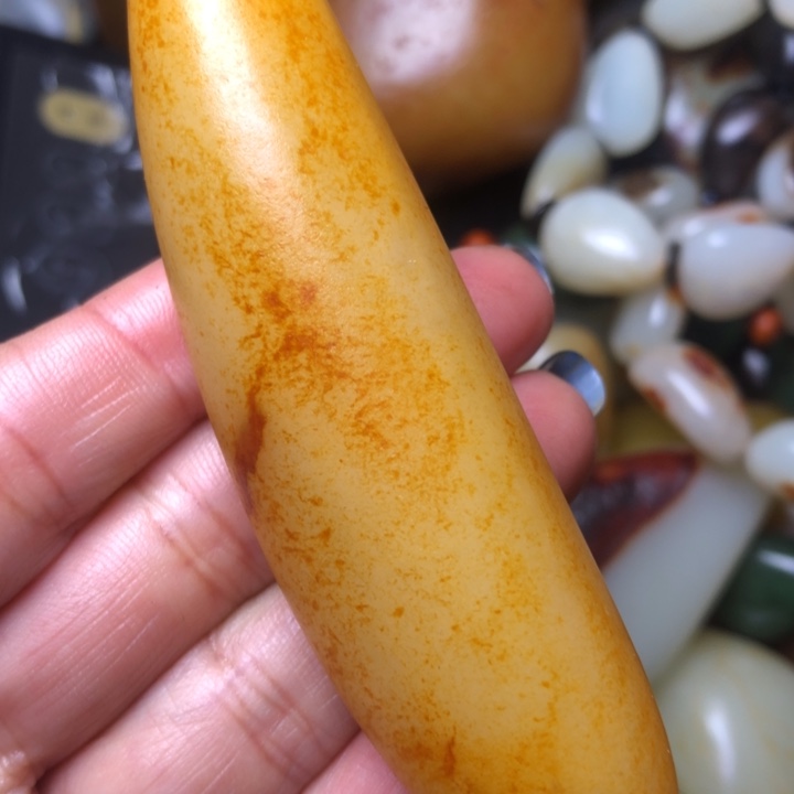 和田玉（翠青玉）未镶嵌珠宝奇石