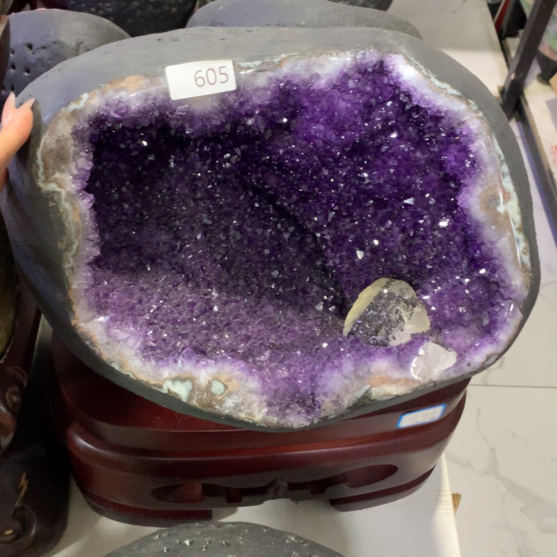 水晶摆件婷未镶嵌