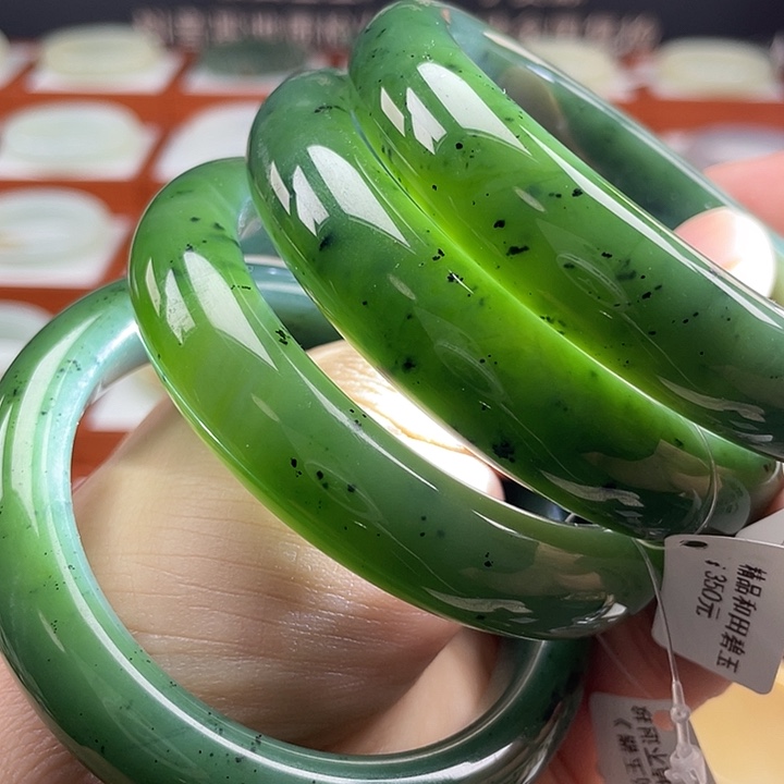和田玉（碧玉）手镯未镶嵌多样性发其一