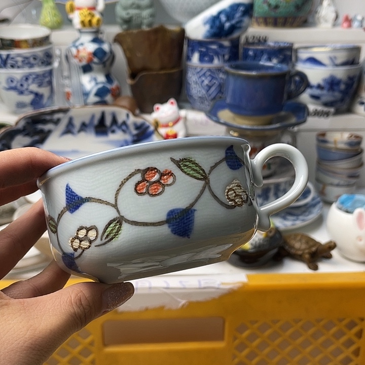 瓷片鉫哈哈哈我是个好姑娘