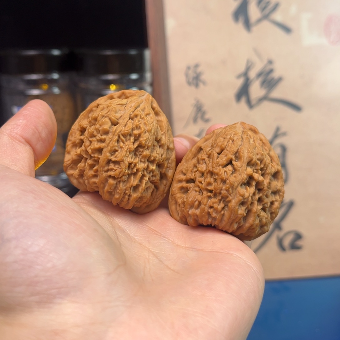 木***木文玩核桃吊坠南疆