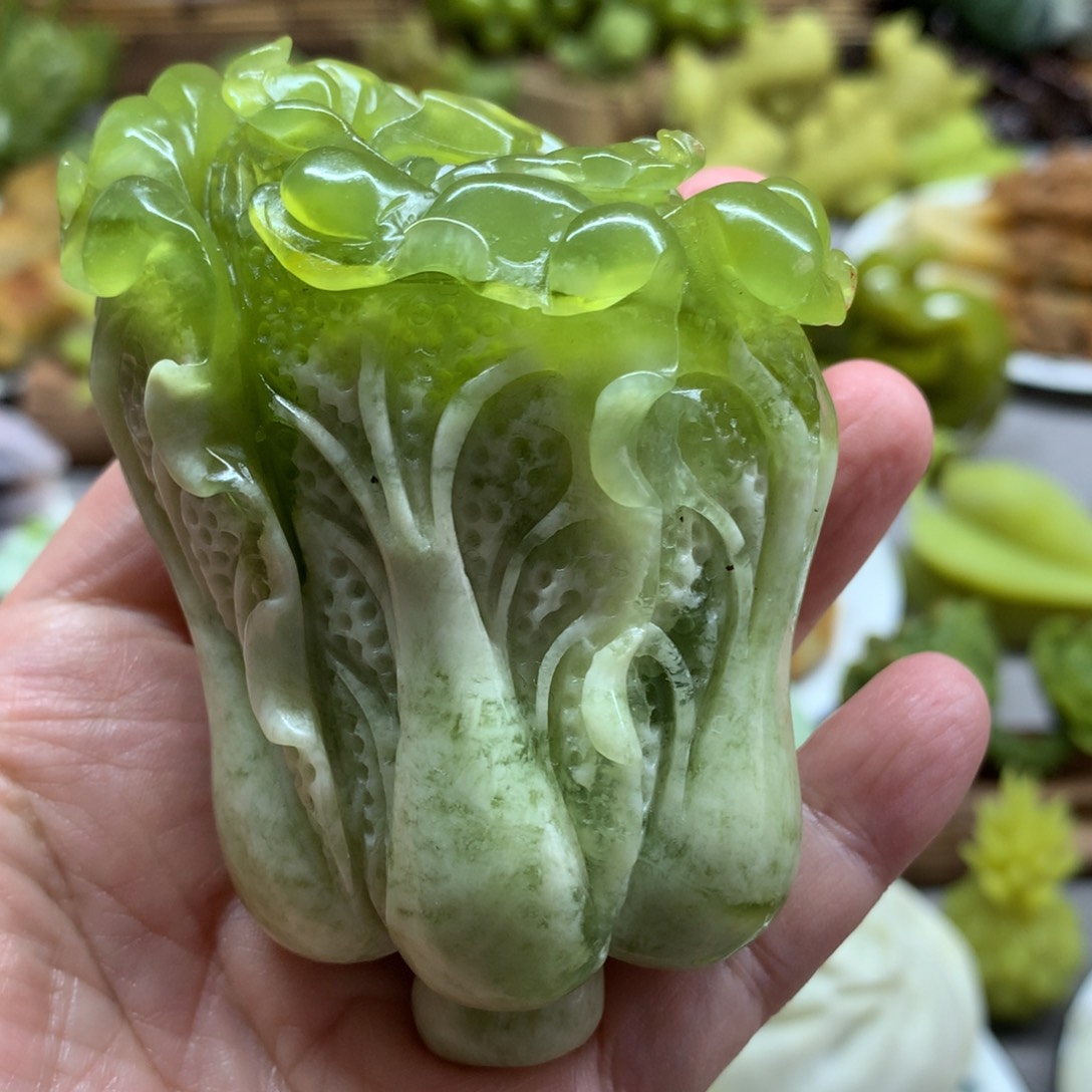 蛇纹石玉手把件未镶嵌