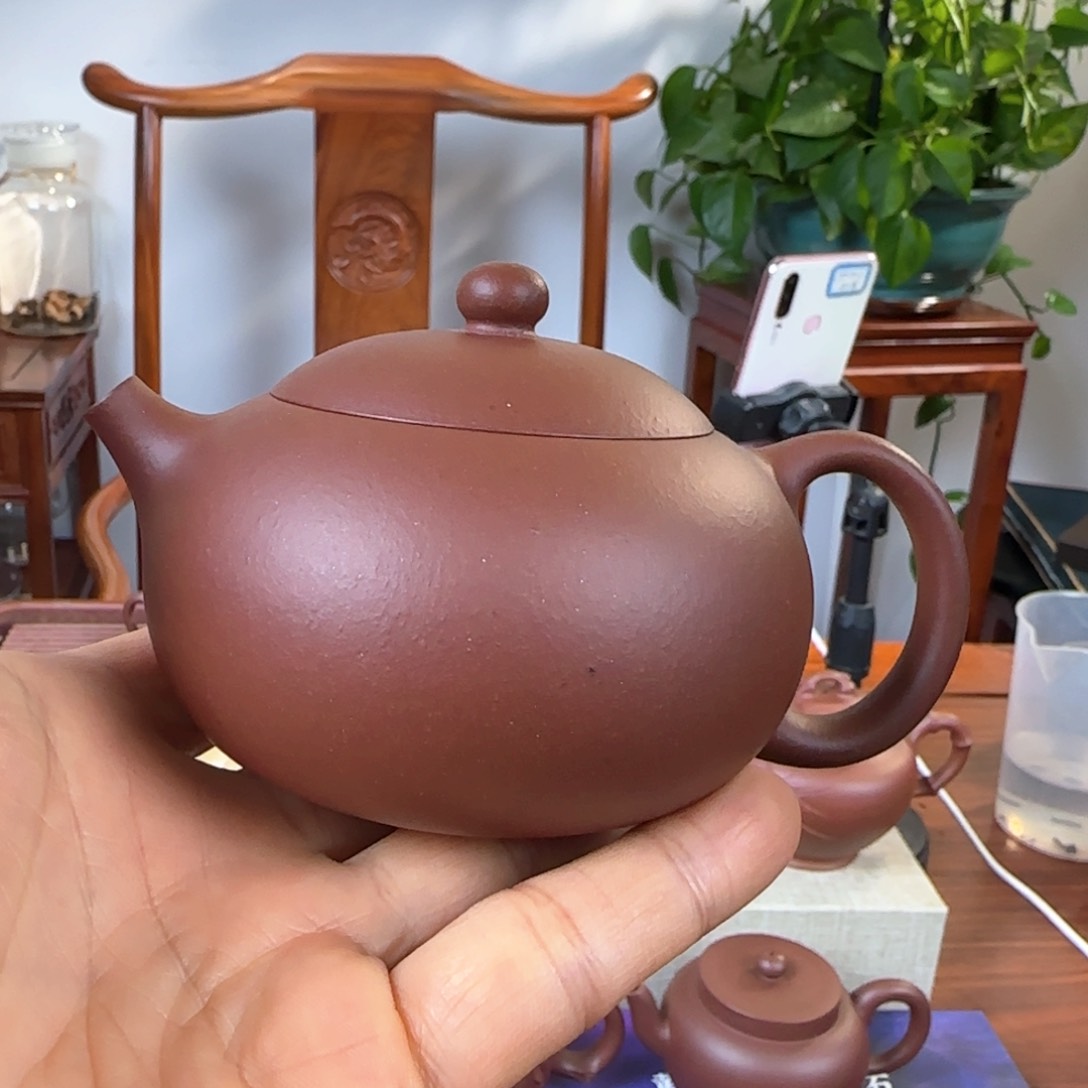 紫砂茶壶扁西施底