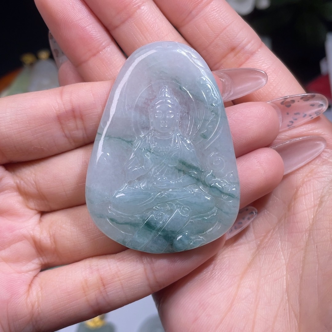 翡翠颈饰未镶嵌观音