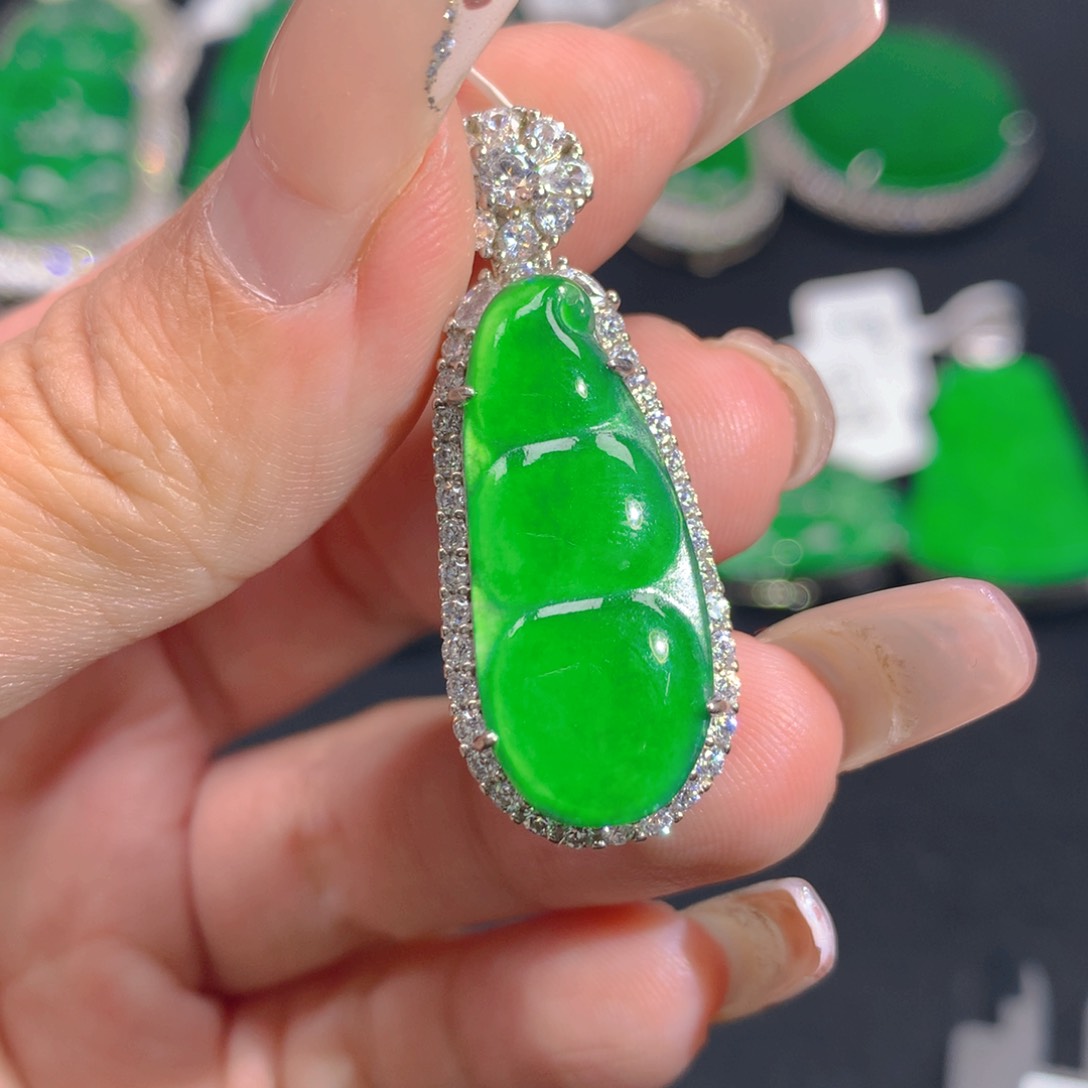 翡翠颈饰银S925镶嵌111111111