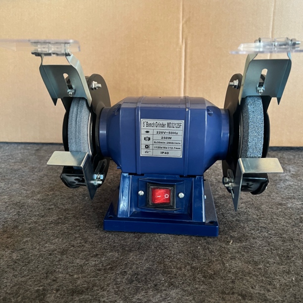 小型台式砂轮机220V家用250w工业级铜线电机金属加工磨刀机