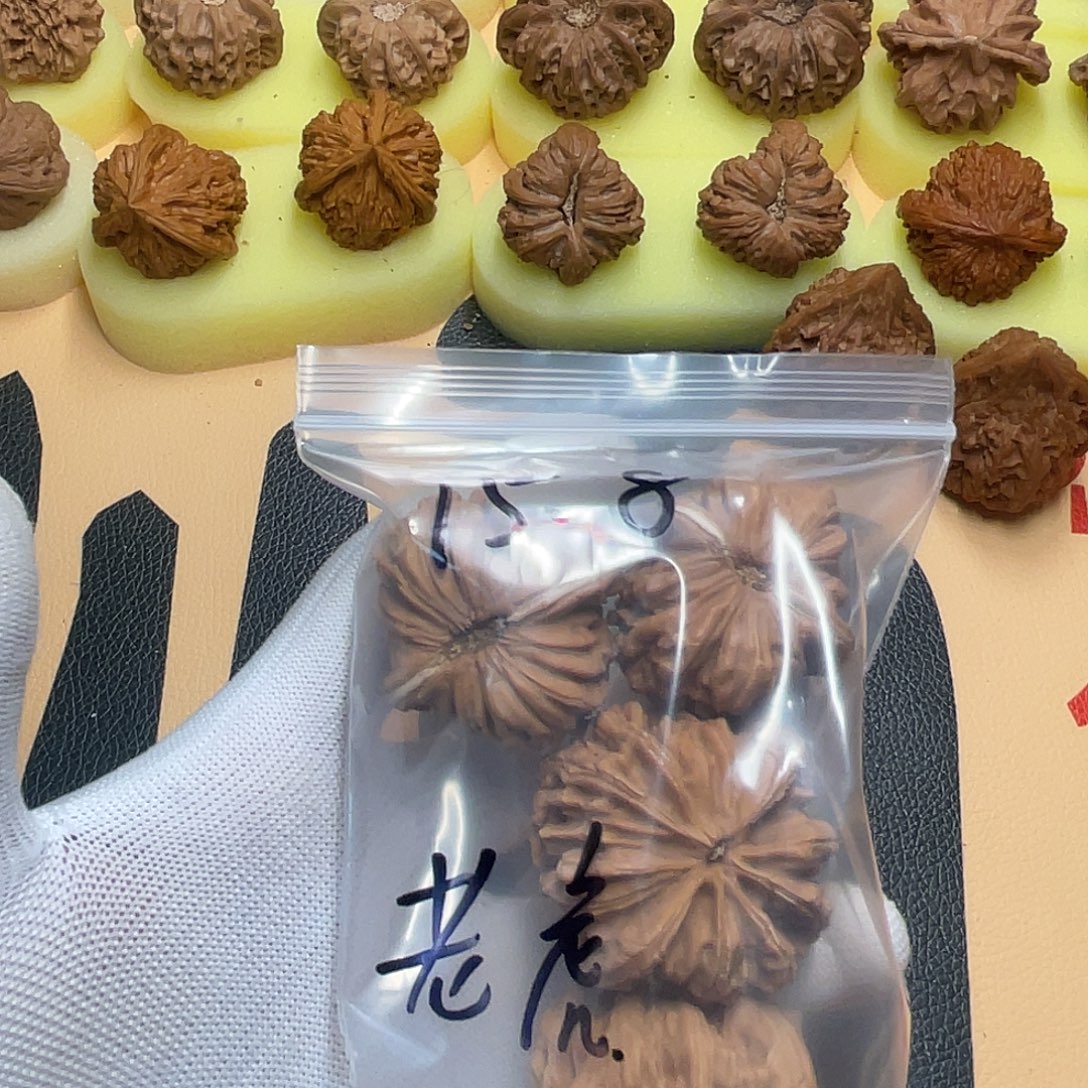 老****吊坠文玩核桃爆雪