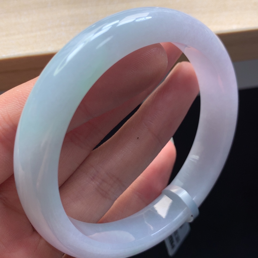 未镶嵌手镯翡翠手镯