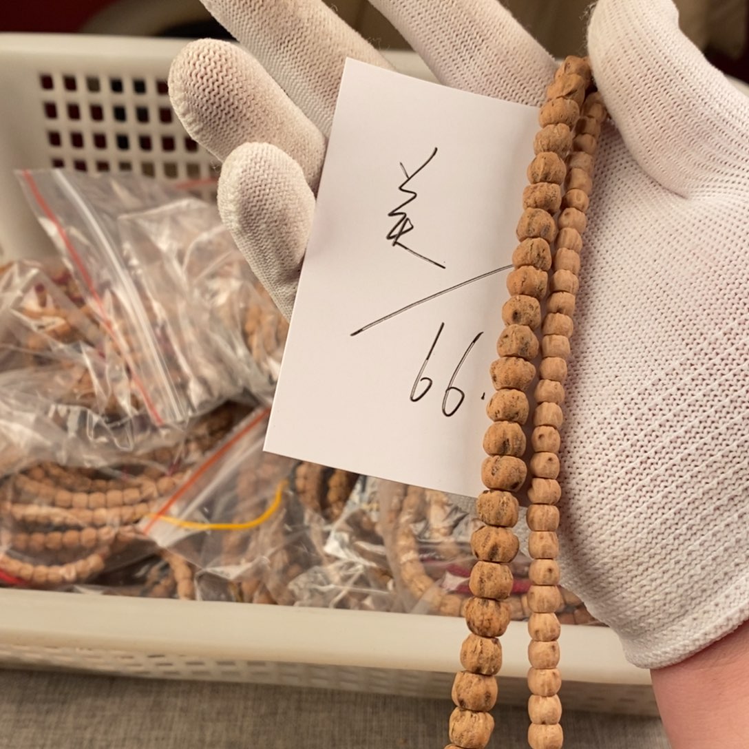 柏香籽/百香籽手串爱***?