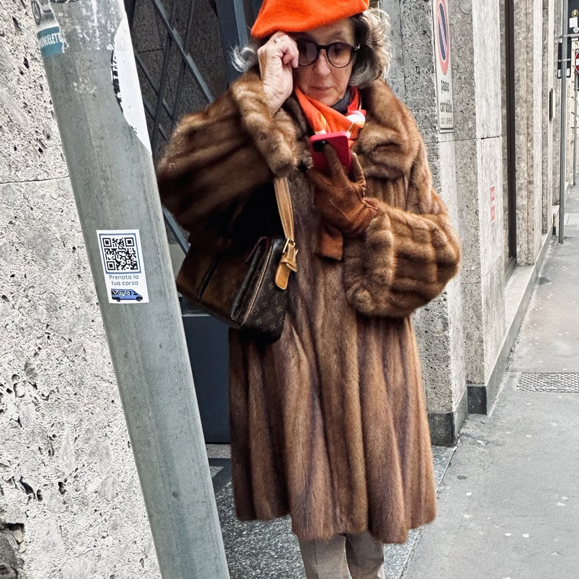 1980-2980进口网红蜜棕色女款时尚休闲大衣