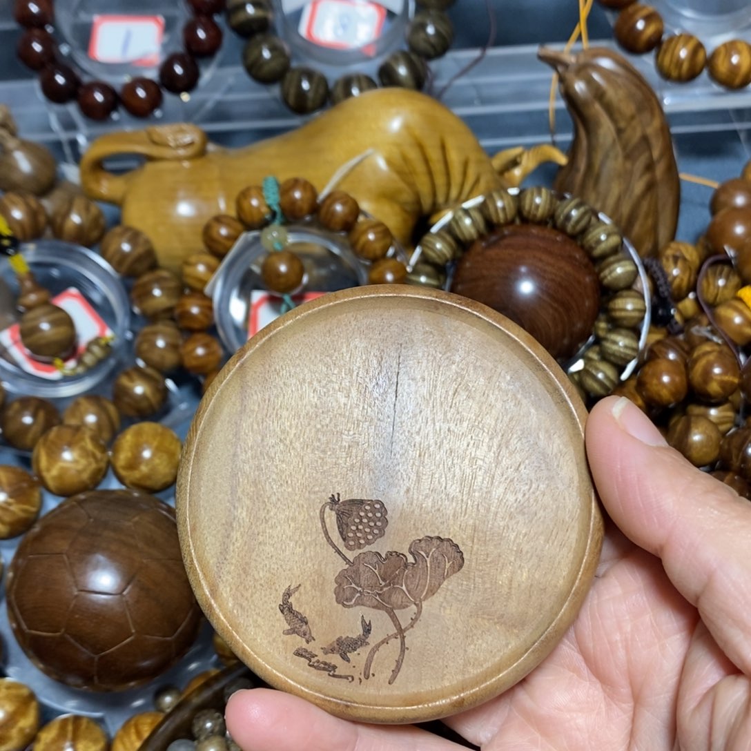 金丝楠木雕工艺品