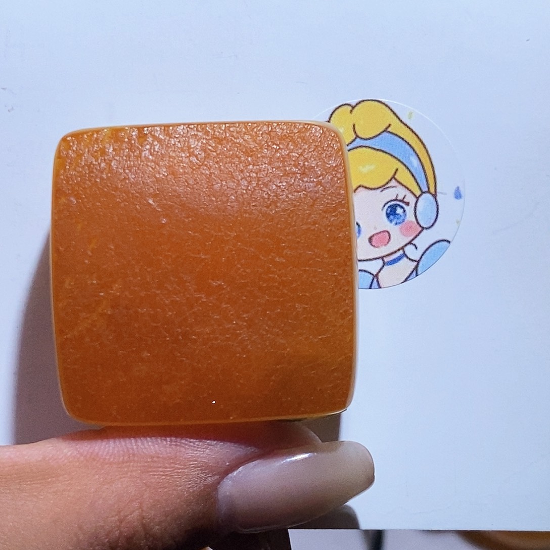 未镶嵌琥珀珠宝奇石