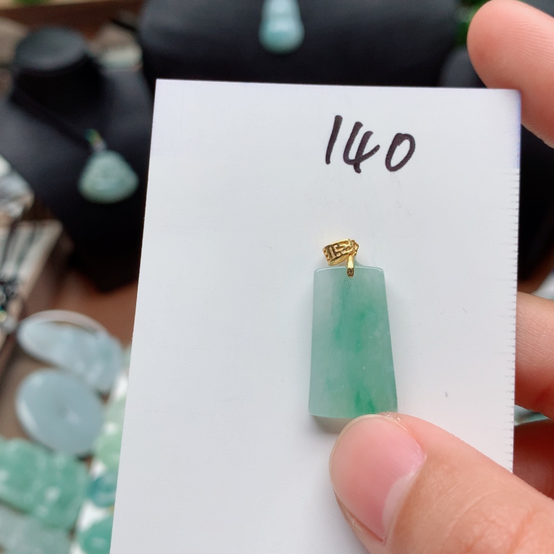 翡翠颈饰银S925镀金镶嵌吊坠