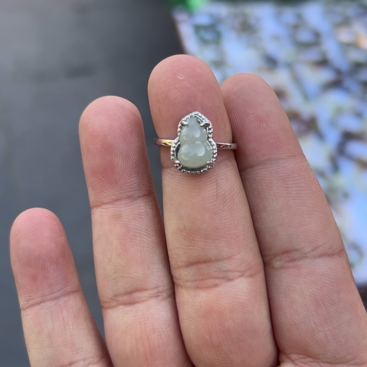 和田玉（糖玉）未镶嵌挂件