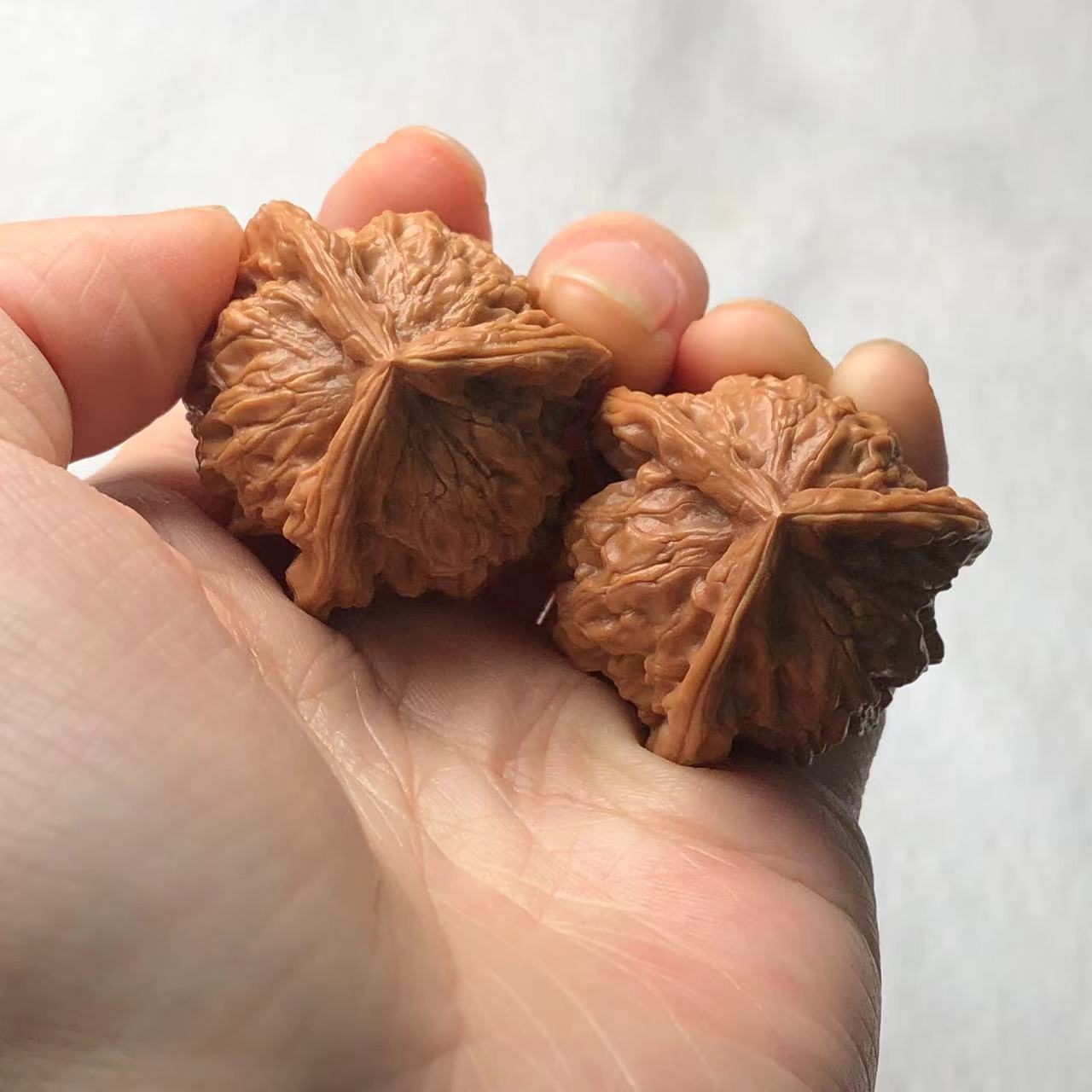 35-36左右三棱文玩核桃对核桃