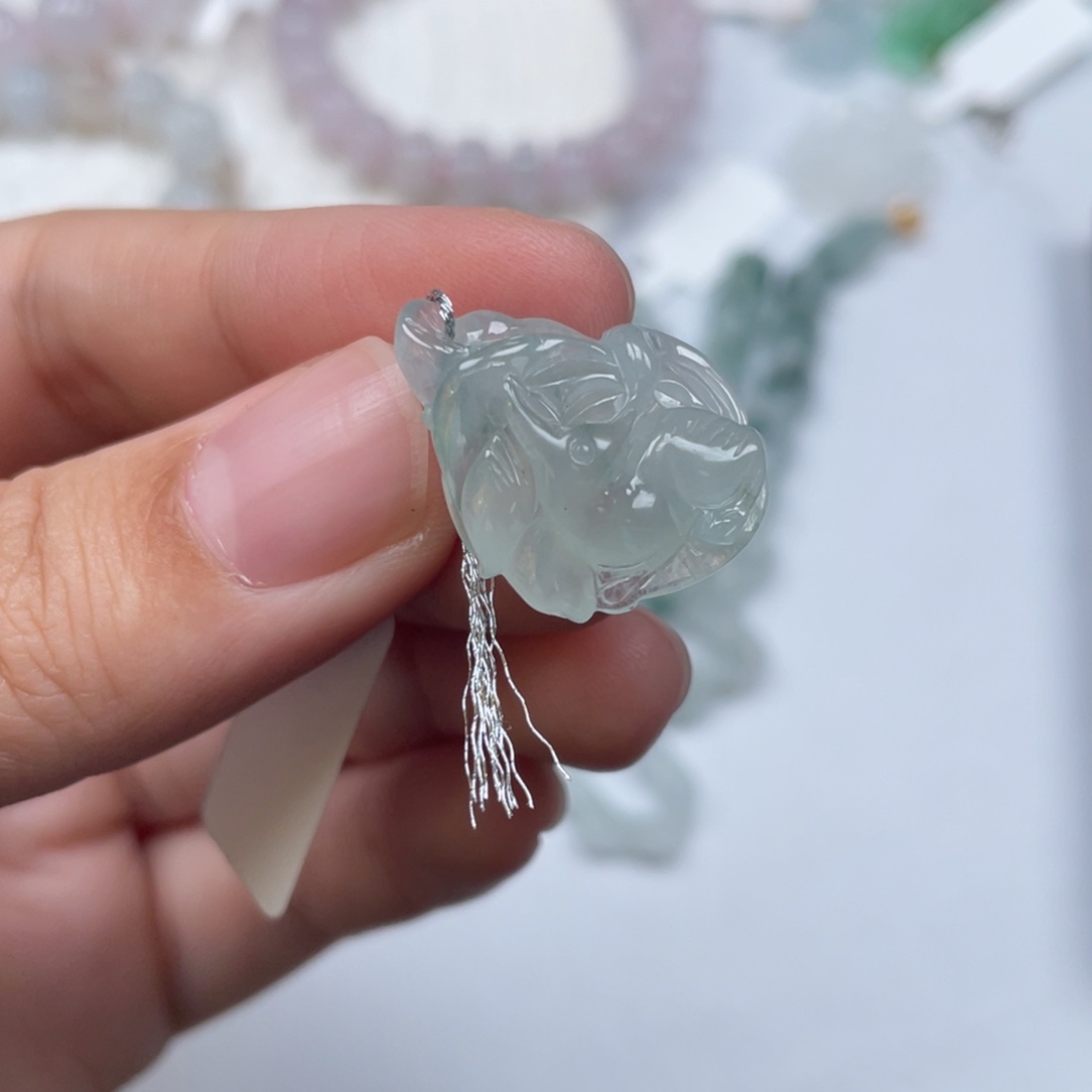 翡翠未镶嵌颈饰天然A货缅甸翡翠