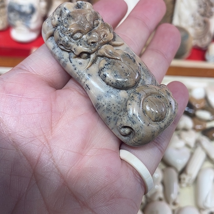 泥塑不打孔联系客服