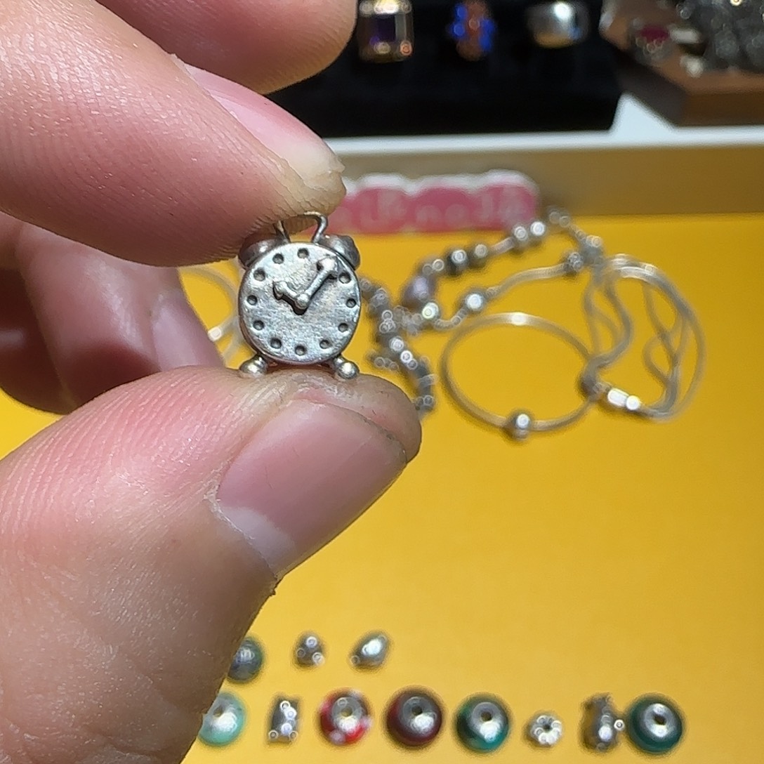 小***麦大理石纯铜吊坠的设计也很