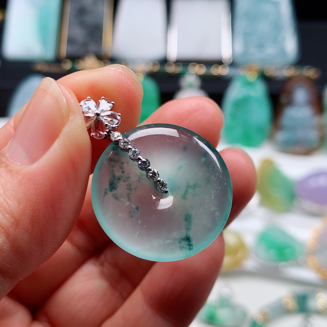 翡翠颈饰未镶嵌冰木那