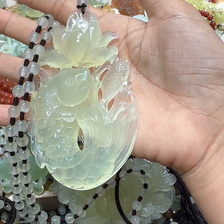 蛇纹石玉未镶嵌吊坠吃**福