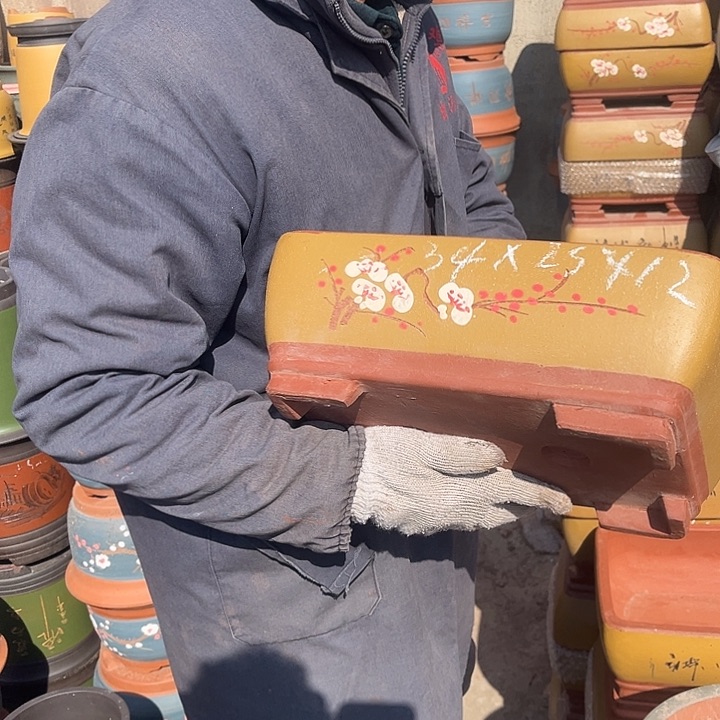 紫砂紫砂花盆和一