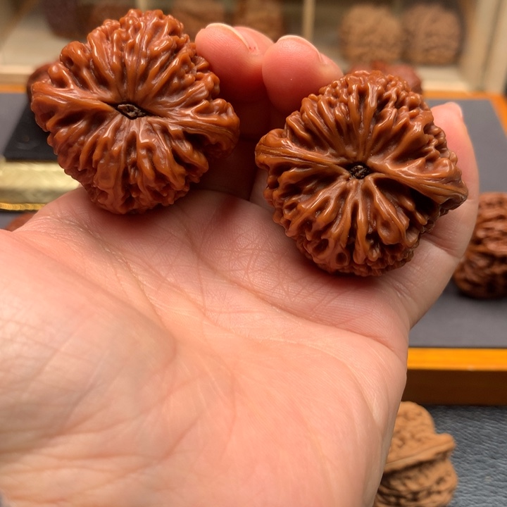 文玩核桃吊坠老**七南疆