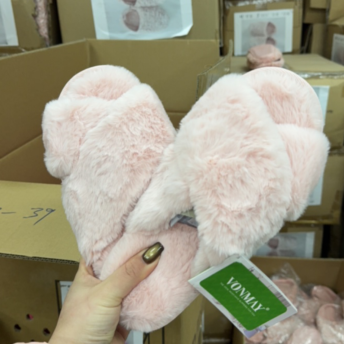 外贸粉色断码毛毛交叉绑带拖鞋（正码正拍）