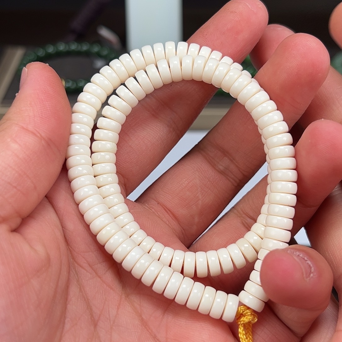 吊坠龙脊菩提卡7mm药片驼