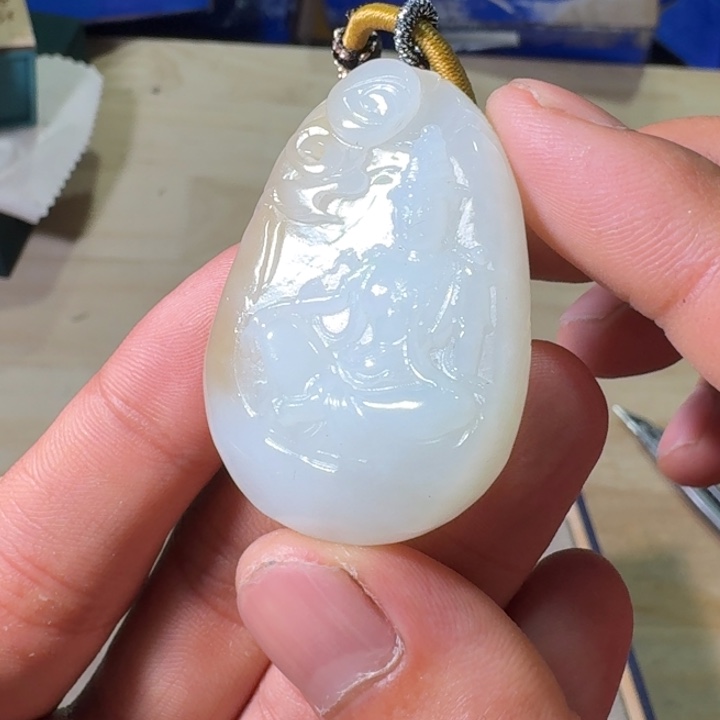 未镶嵌和田玉（糖玉）挂件