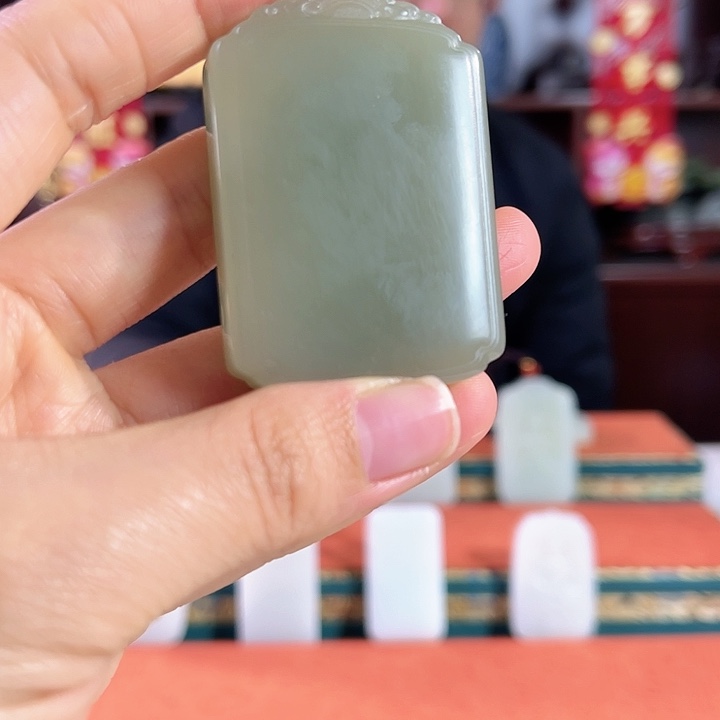 和田玉吊坠未镶嵌