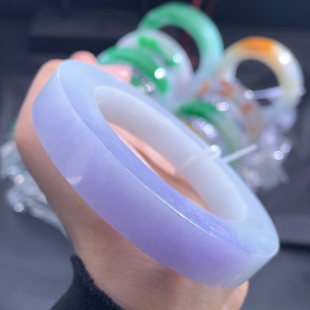 未镶嵌翡翠手镯定制翡翠