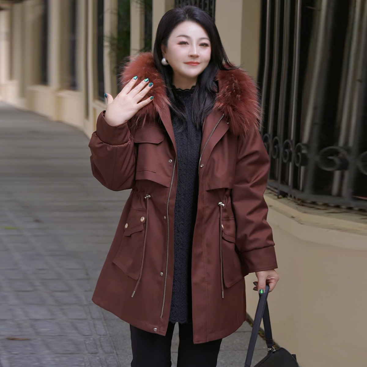 【可拆卸貉子毛领真兔毛内胆】MsShe大码女装皮草派克服M2510046