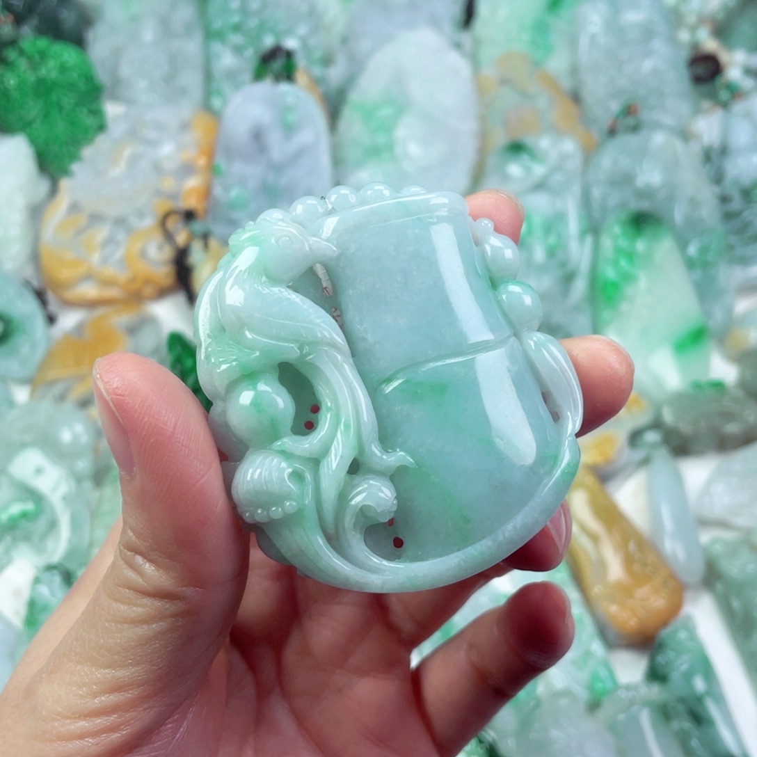 翡翠未镶嵌吊坠(不含链)