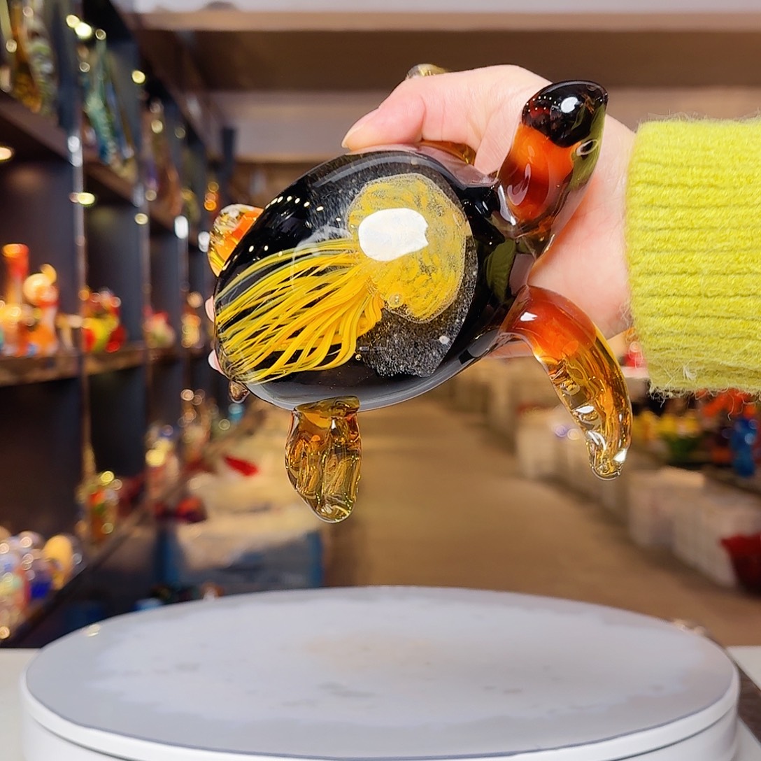 手工艺品琉璃琉璃塔和塔顶建筑构成