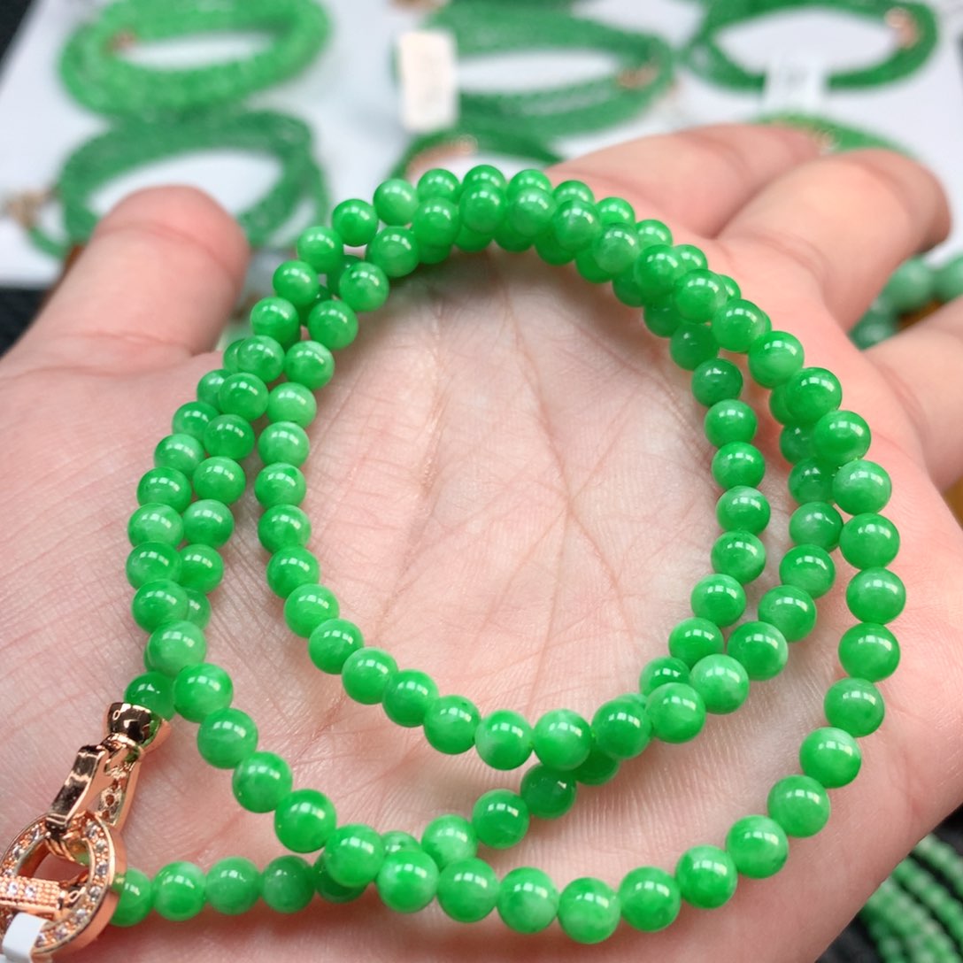 翡翠手链未镶嵌翡翠