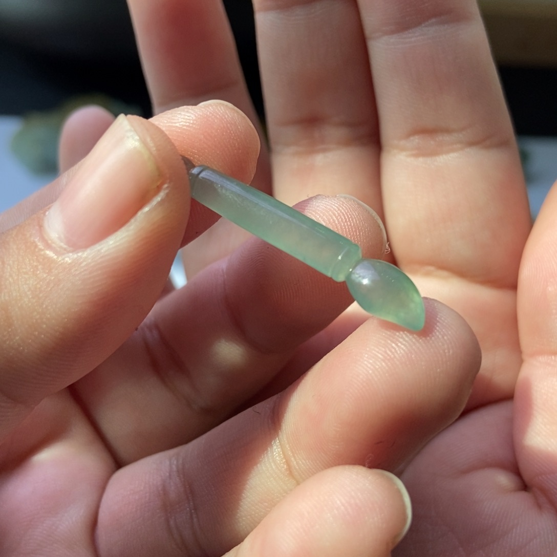 翡翠颈饰未镶嵌文昌笔