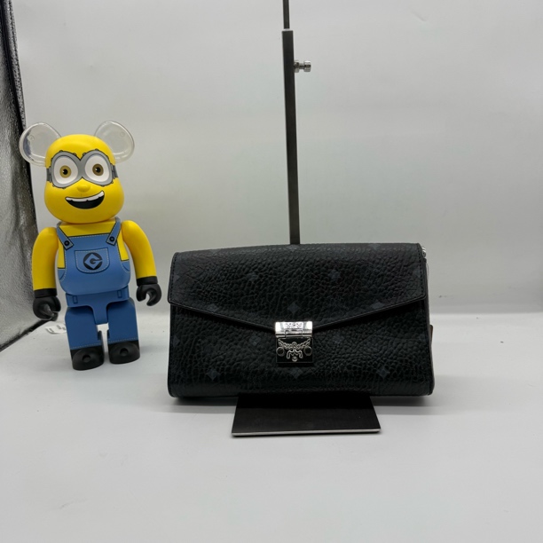 95新 MCM 奢得/黑色中号D扣链条包121610
