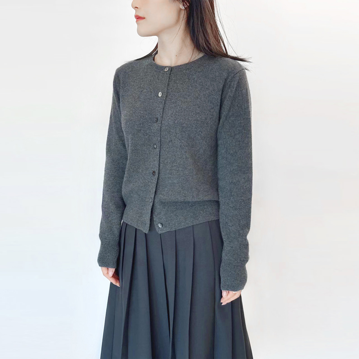 微微羊绒 100%BABY小山羊绒14.5微米12针圆领miu系针织开衫38-1