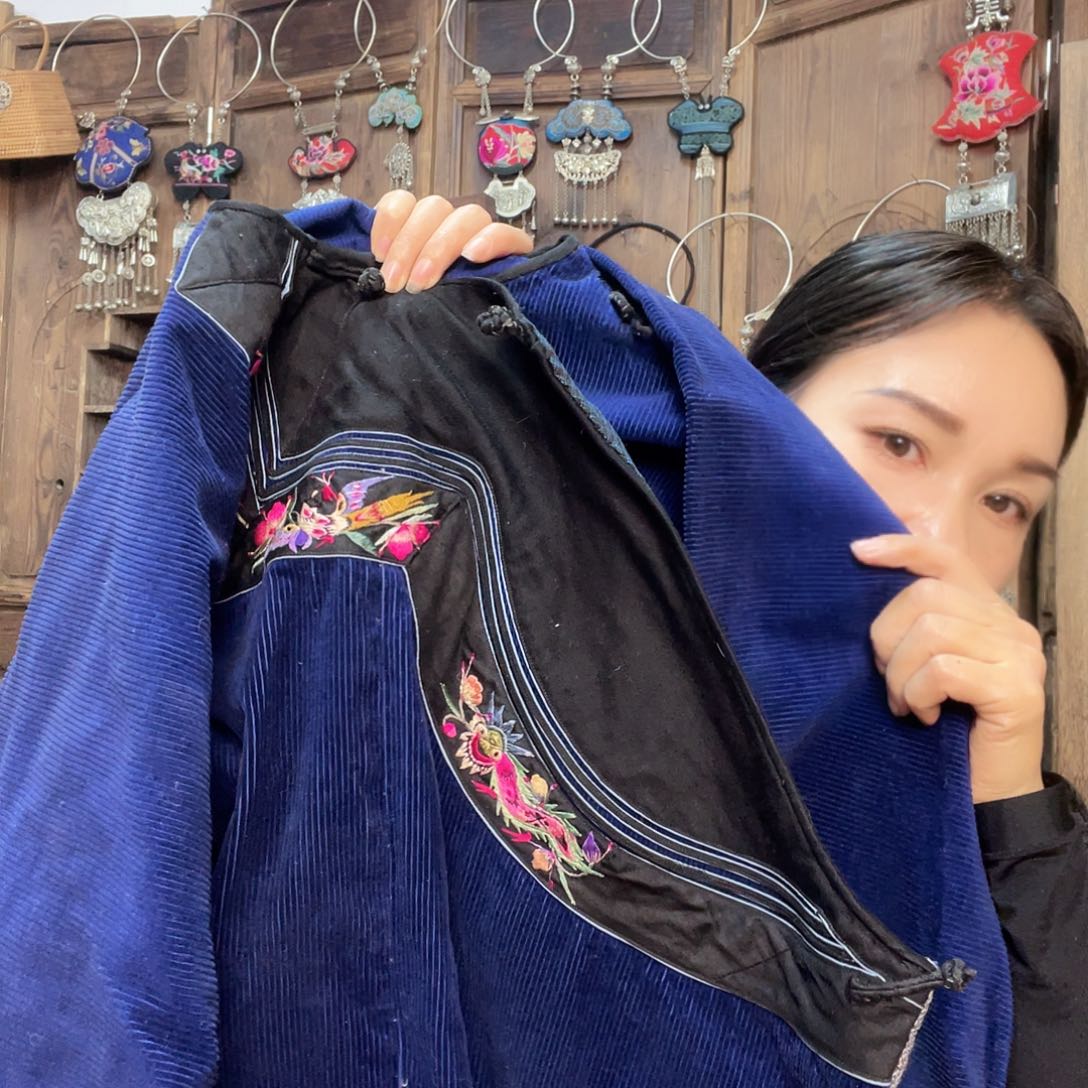 扇子衣服是真的好看好喜欢