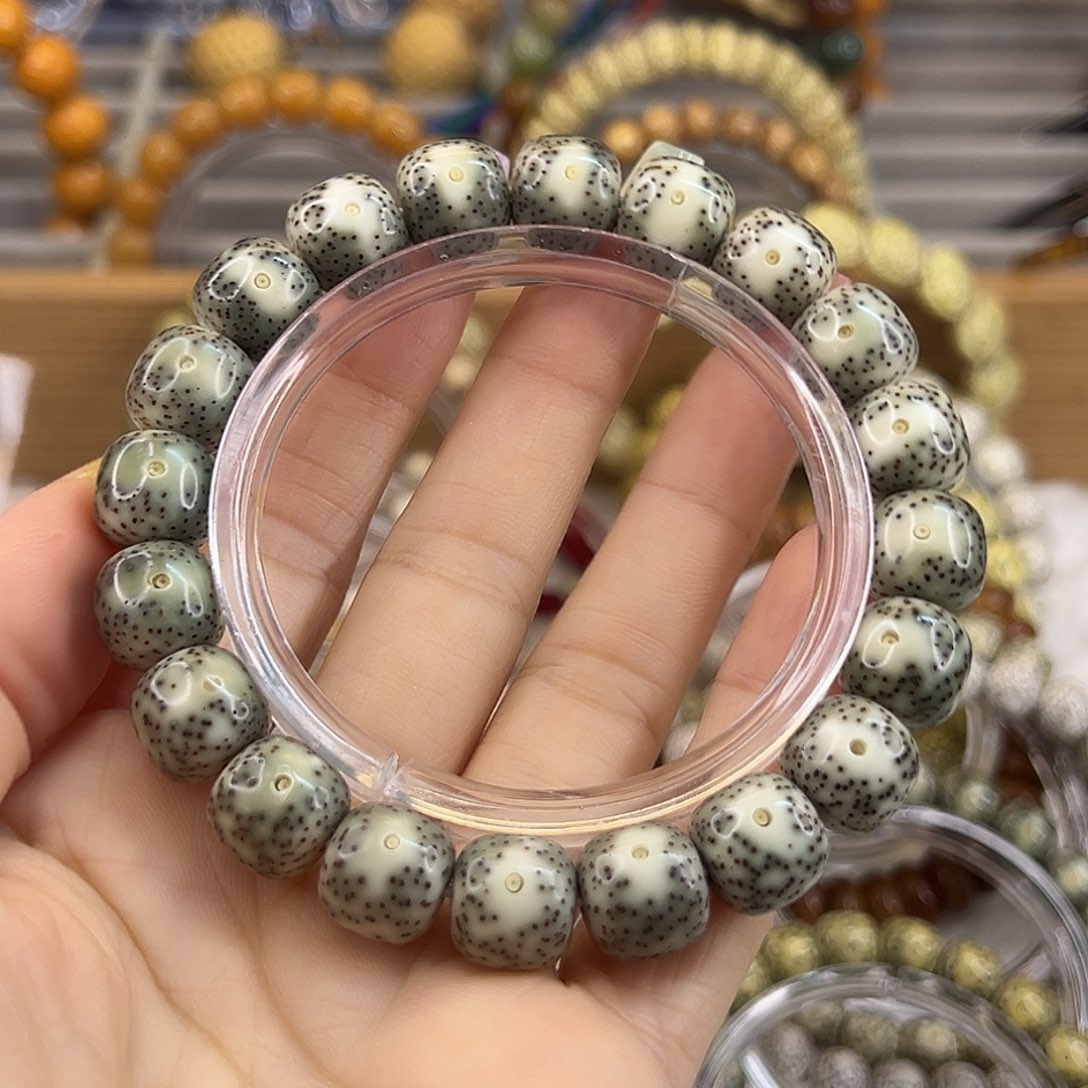 恩***星月菩提吊坠12+11石玉大眼留白