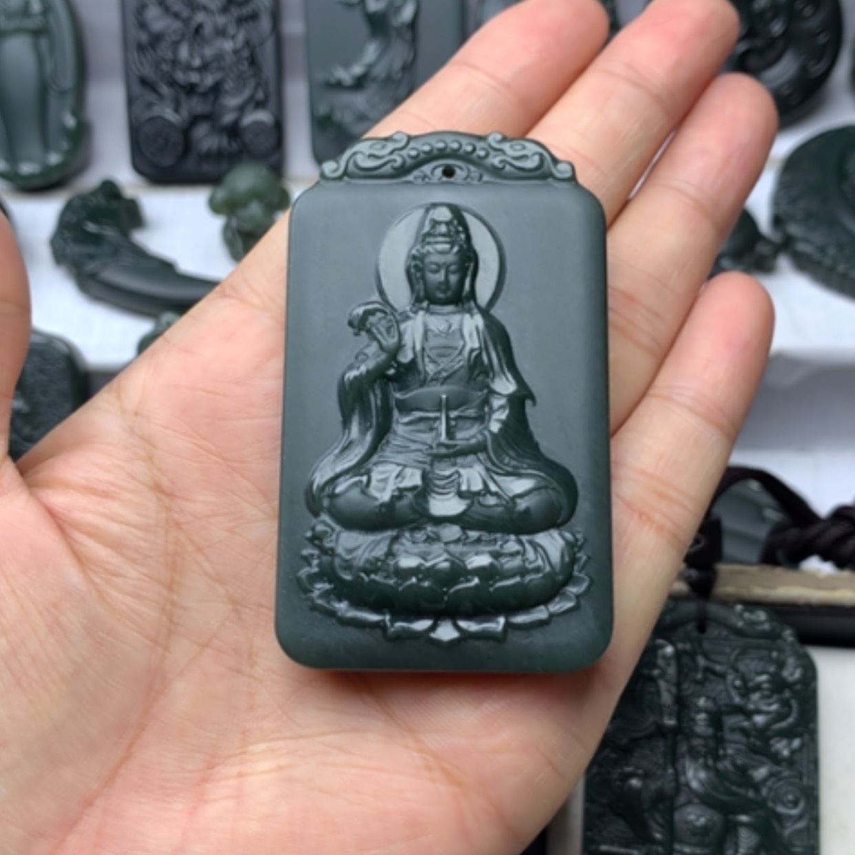 【闪购商品】颈饰未镶嵌和田玉眼*双面雕刻