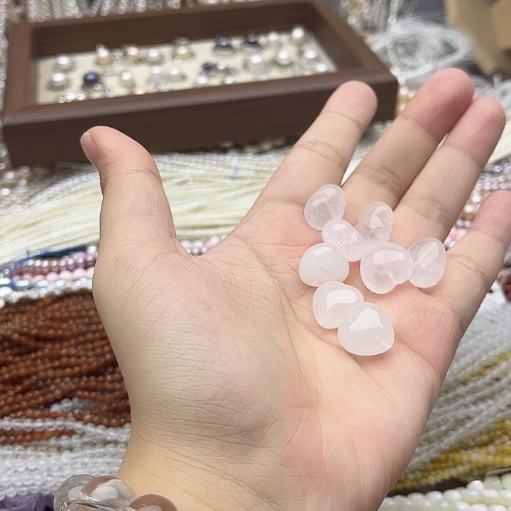 玛瑙/玉髓未镶嵌珠宝半成品5个15mm左右白阿塞屁桃