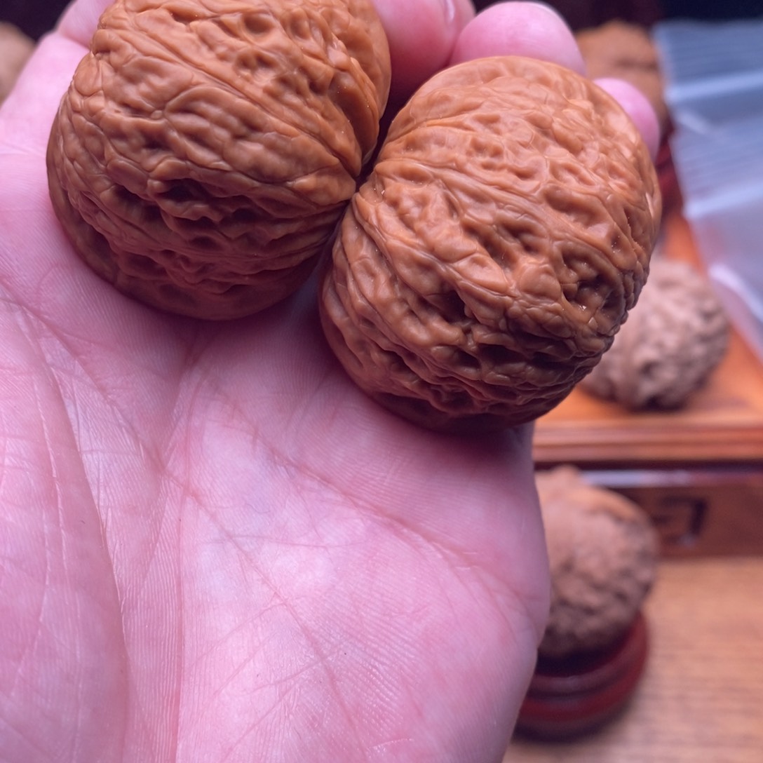 文玩核桃把件黑*铁锤