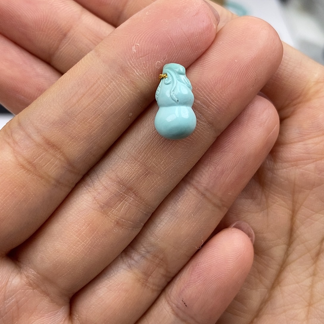 绿松石未镶嵌珠宝奇石