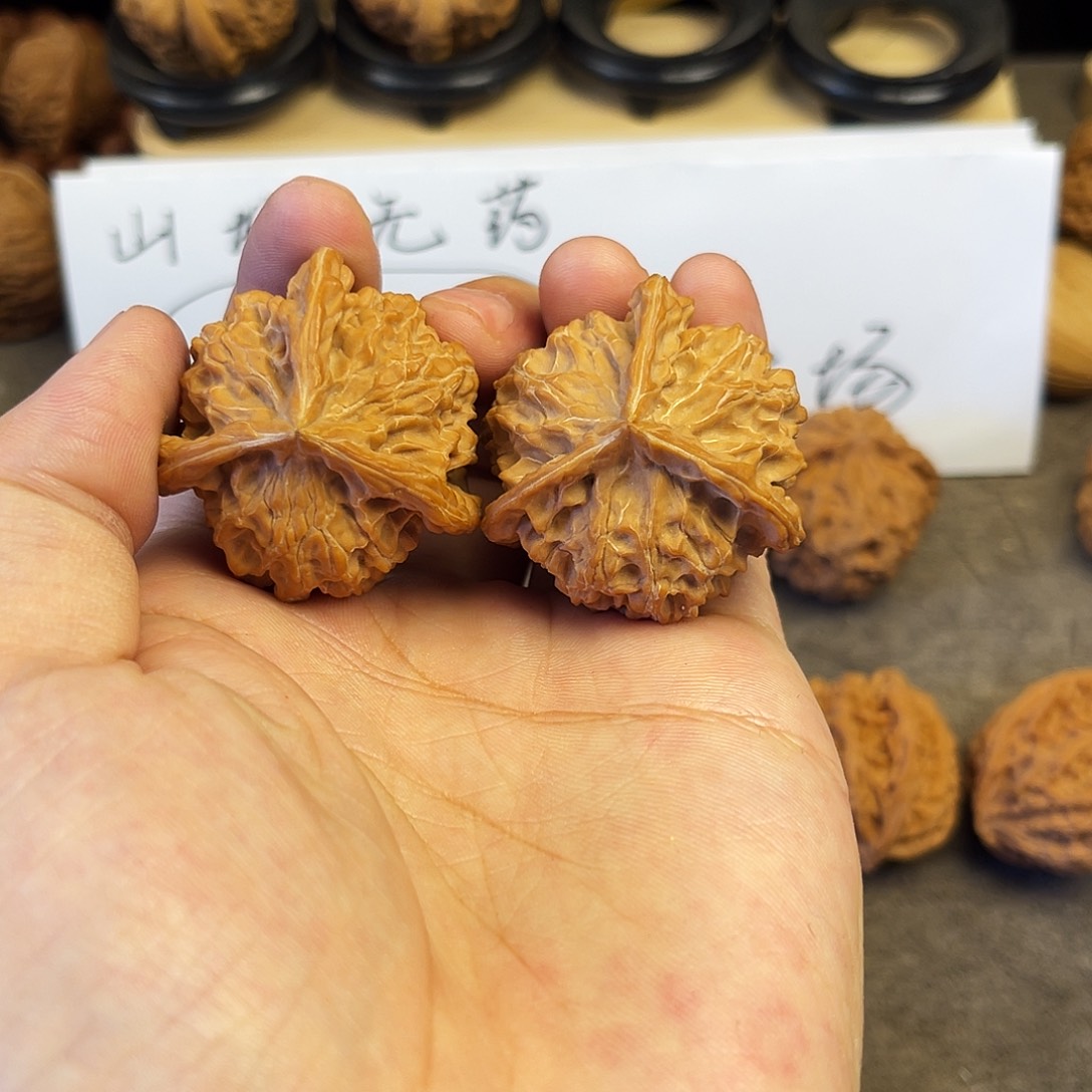 文玩核桃把件?****?39全品盘山三棱