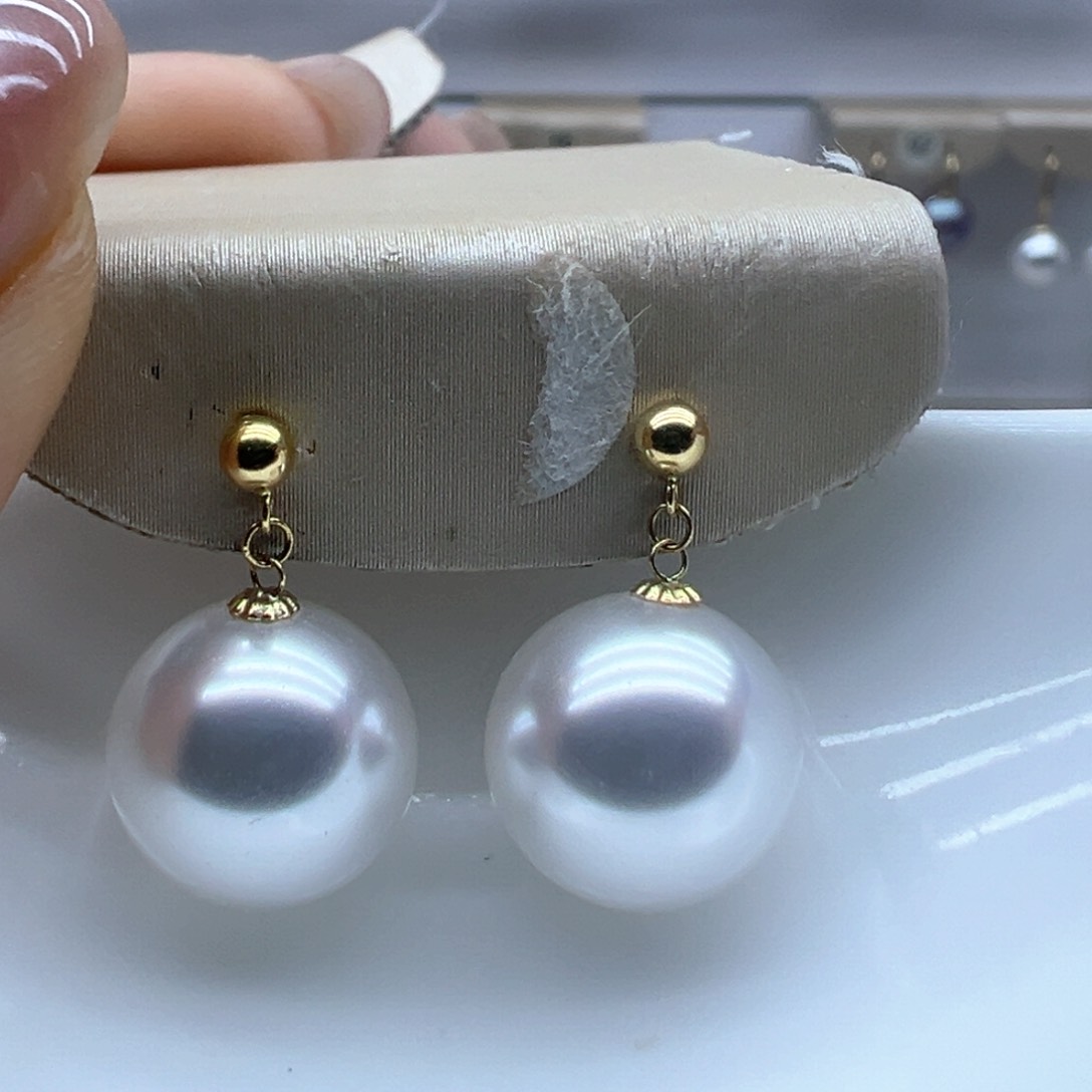 18K金镶嵌淡水珍珠耳饰