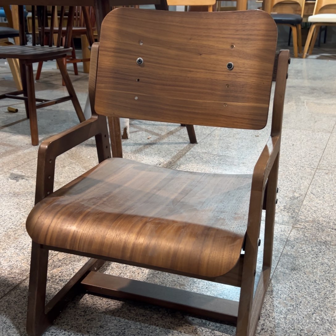 木胡桃色小餐椅休闲椅