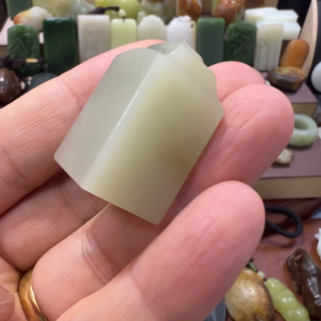 黄***克和田玉未镶嵌挂件