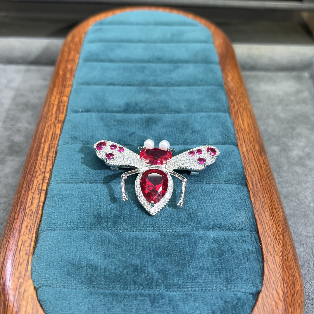  胸针星光闪耀F02